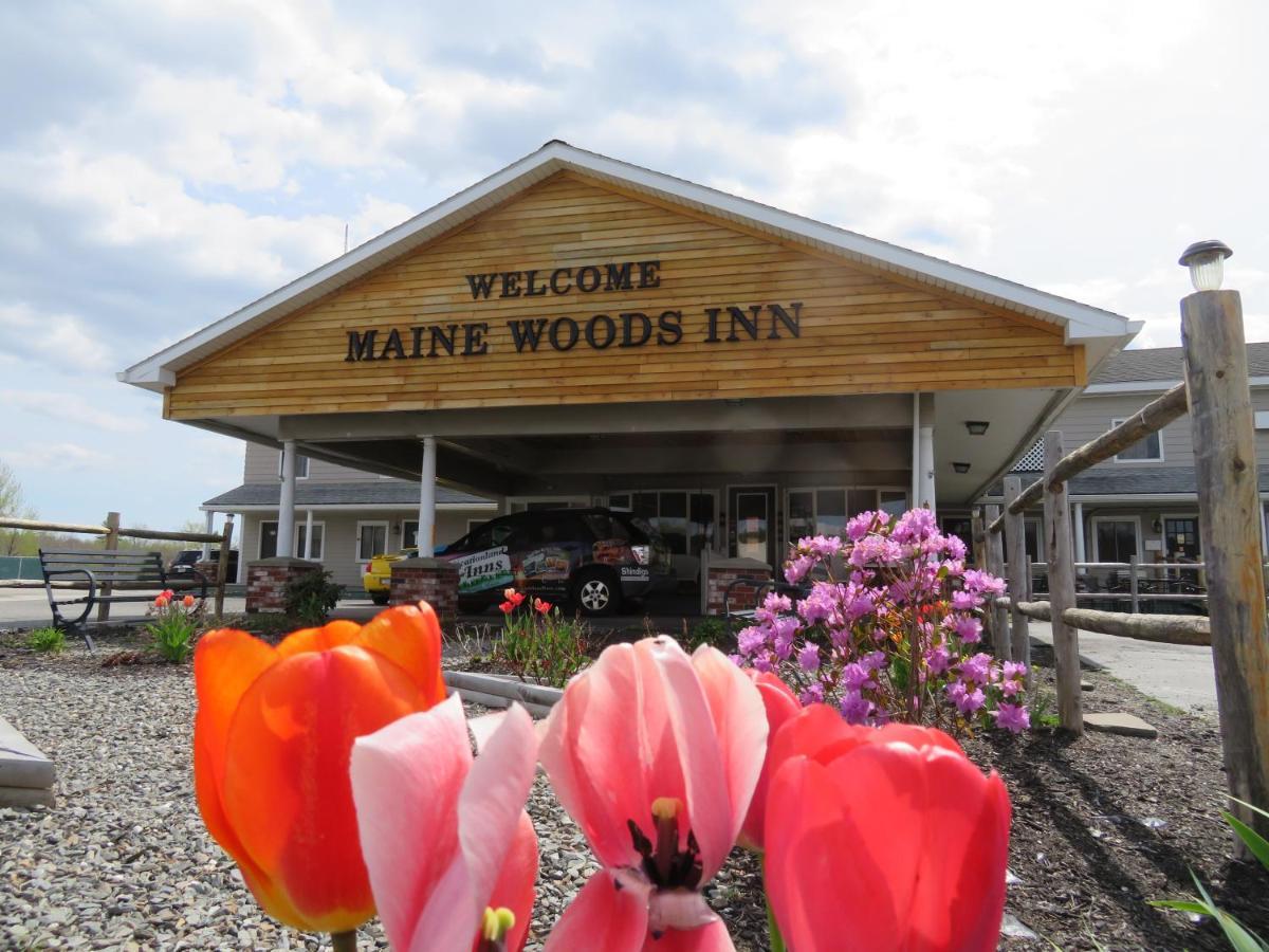 Maine Woods Inn Brewer Eksteriør billede