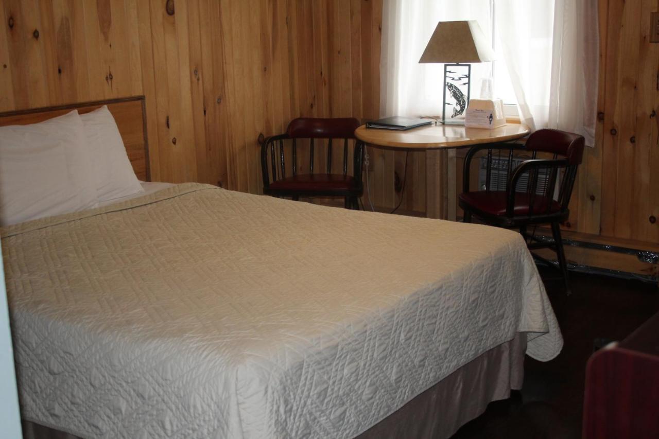 Maine Woods Inn Brewer Eksteriør billede